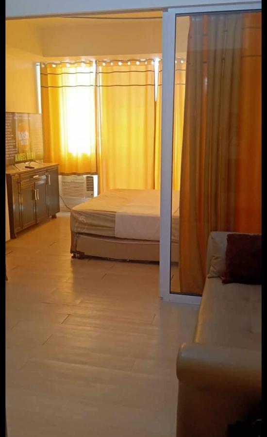 Condotel at SM Bicutan Manila Esterno foto